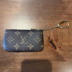 Louis Vuitton Key Pouch (Monogram)